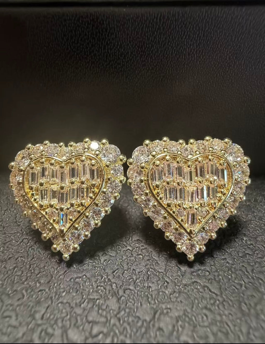 Heart stud earrings