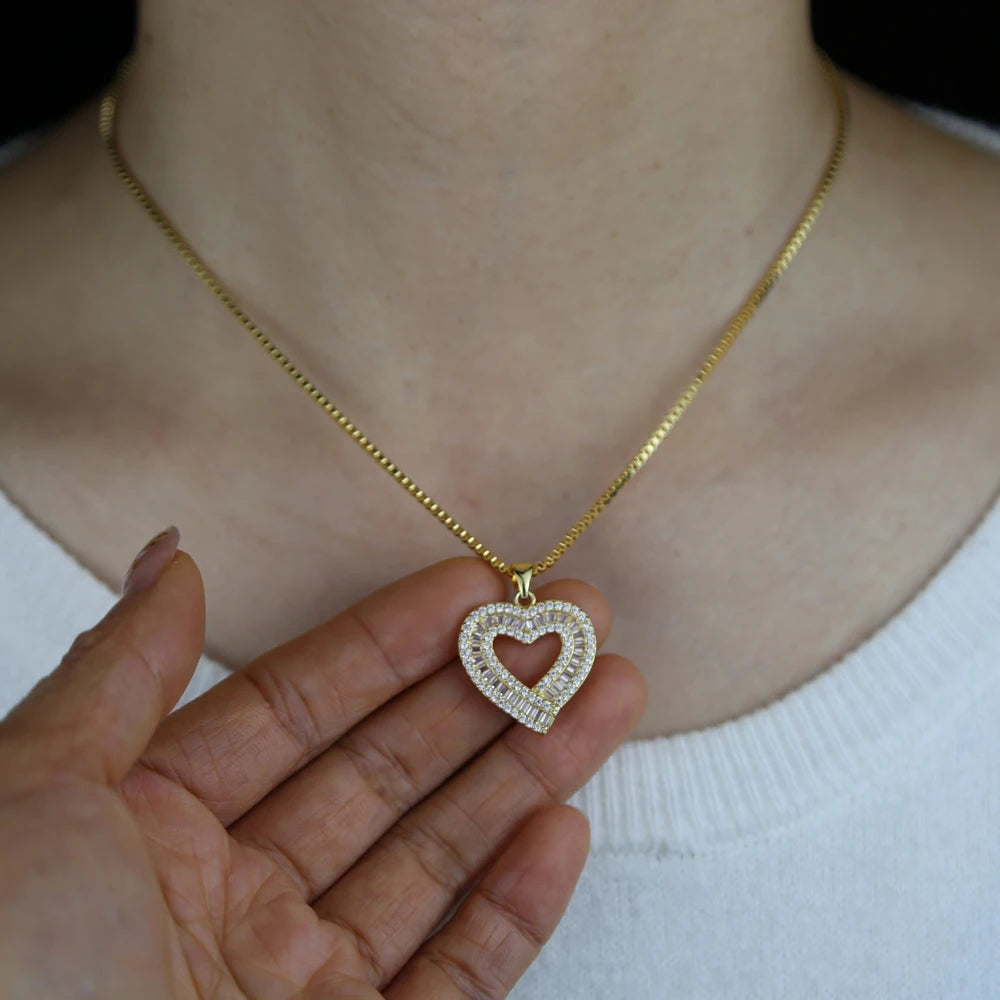 glaceelaine Heart Shaped Pendant Necklace