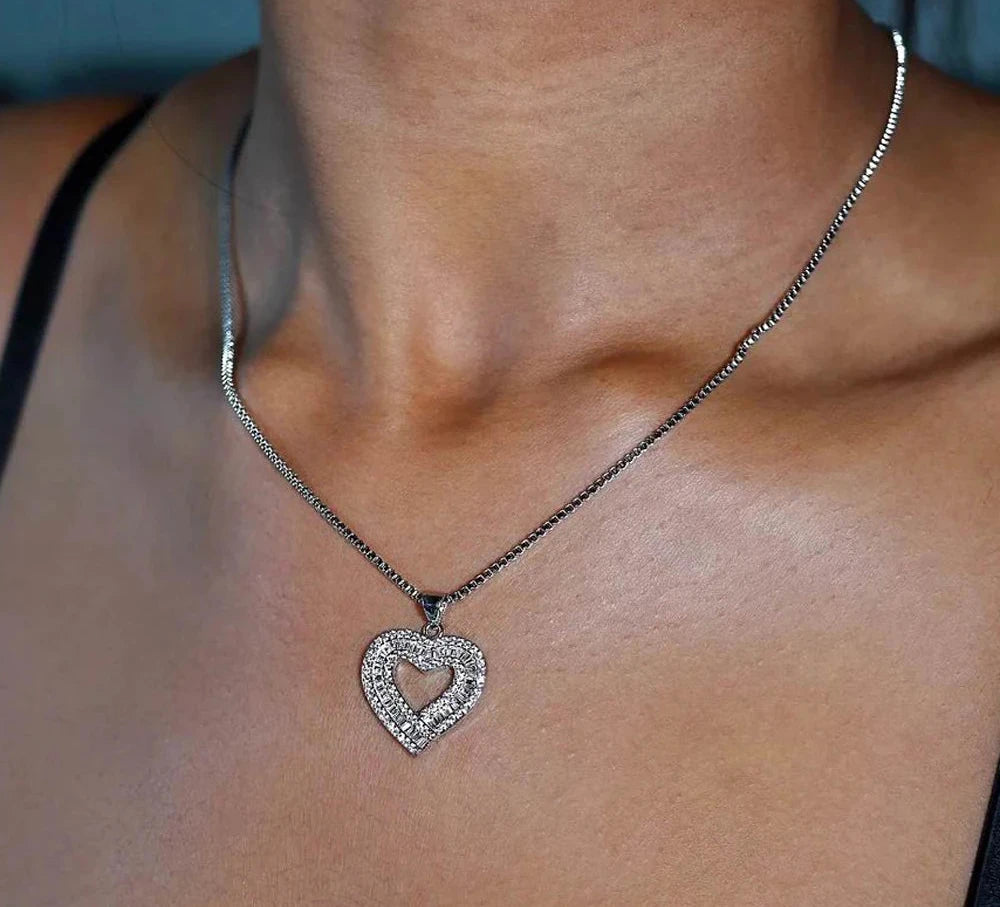 glaceelaine Heart Shaped Pendant Necklace