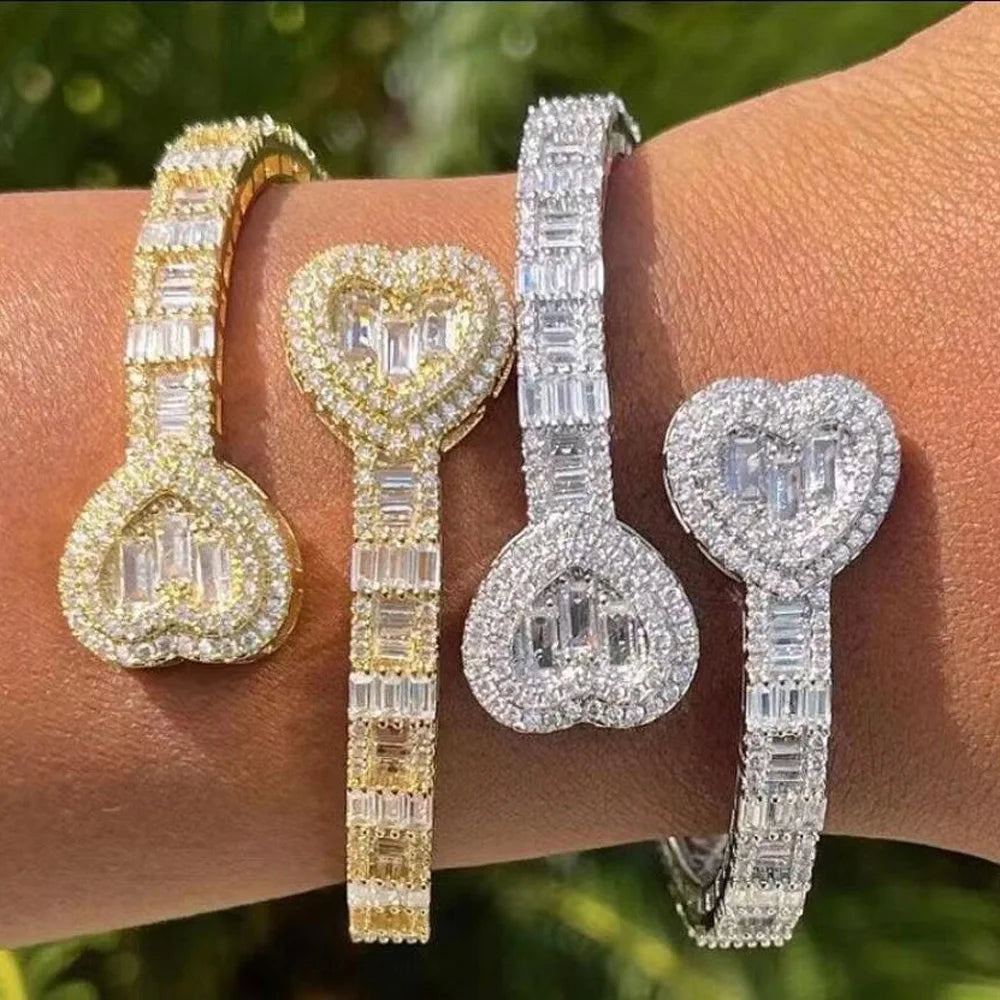 Heart Shaped Adjust Bangle