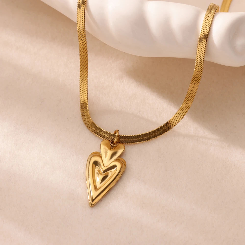 Punk Gold Color Heart Pendant Necklace for Women Stainless Steel OT Buckle Beaded Neck Chain Choker Y2k Jewelry Accessories
