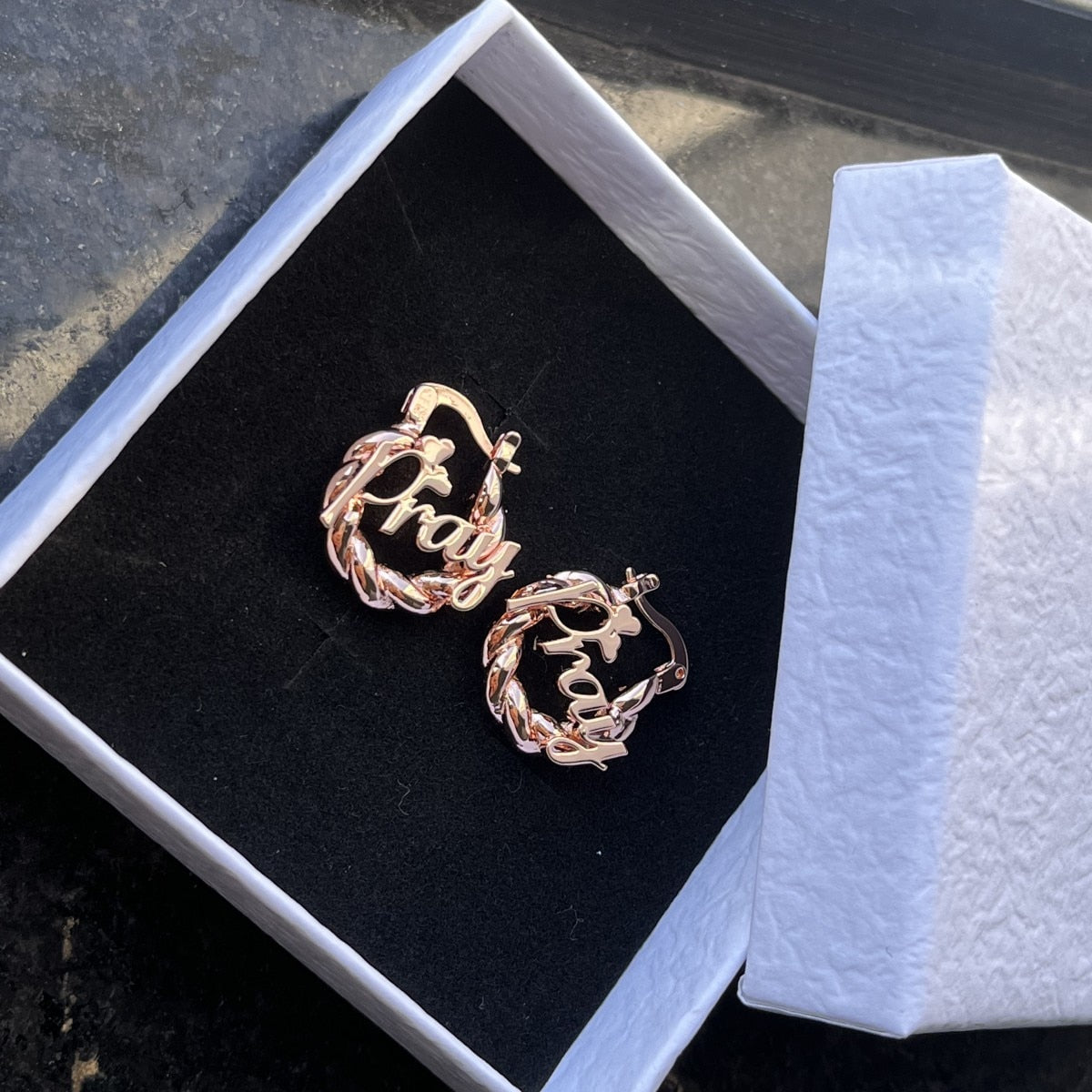 glaceelaine Custom baby Name Earrings 18mm Personalized Twist Hoop Earring  With Letters Anti-allergy