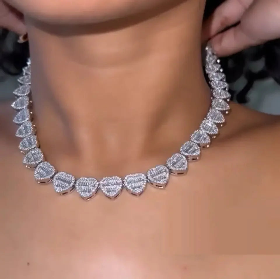 Iced Out Bling Fashion Women Jewelry Micro Pave Round Rectangle Cubic Zirconia 5A CZ Heart Cluster Choker Necklace