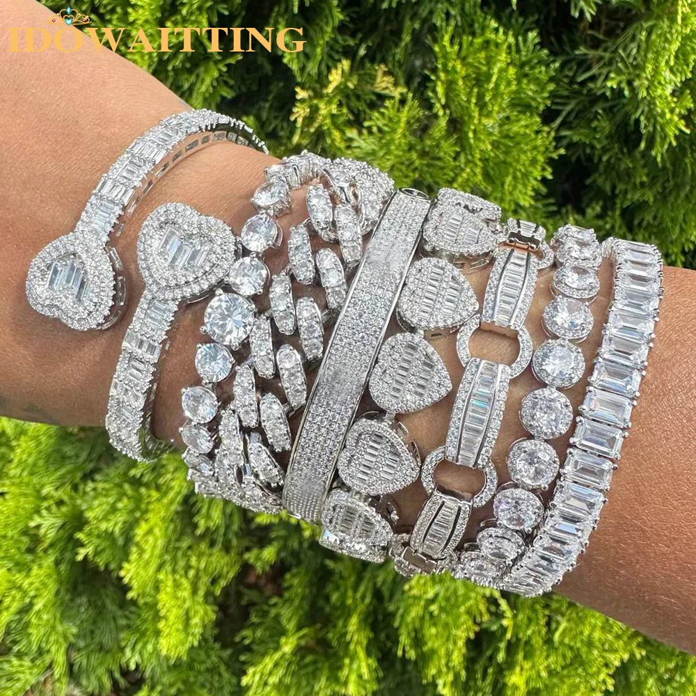 Heart Shaped Adjust Bangle