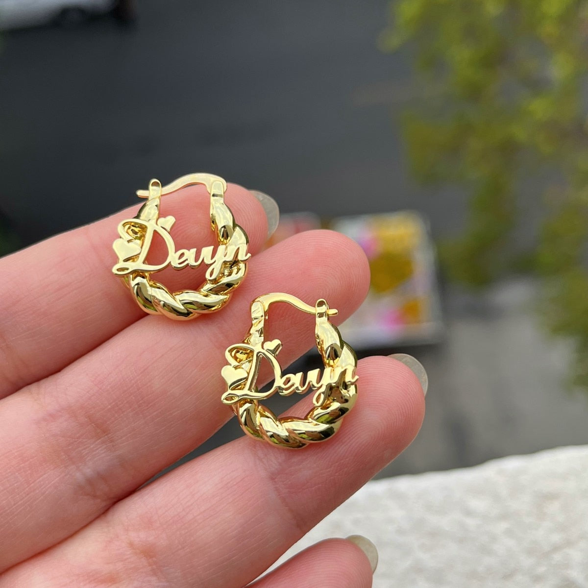 glaceelaine Custom baby Name Earrings 18mm Personalized Twist Hoop Earring  With Letters Anti-allergy