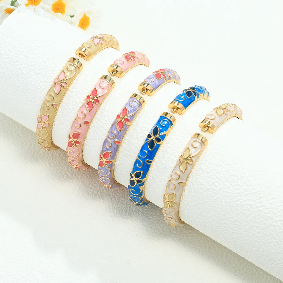 New Enamel Floral Bangle Bracelets Women's Colorful Dripping Oil Open Design Vintage Style Bracelets Daily Wear Jewelry Gifting