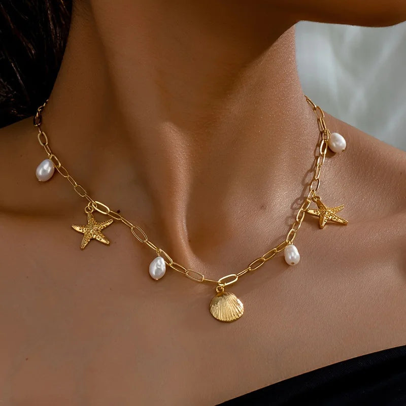 Bohemian Starfish Shell Conch Pendant Necklace for Women Imitation Pearl Charm Chain Necklace Beach Vacation Party Jewelry Gift